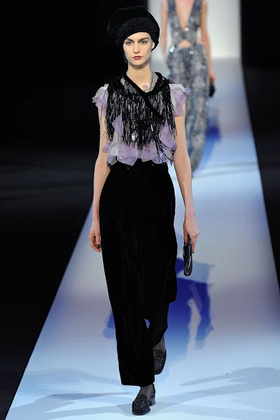 Look 75